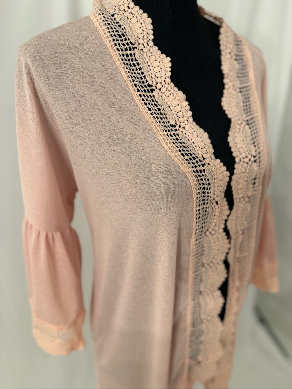 Spadehill Blush Pink Crochet Lace Trim Bell Sleeve Kimono Cardigan M - Picture 11 of 17